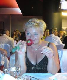 Хозяйка гостиницы в Саках - Седьмой сектор